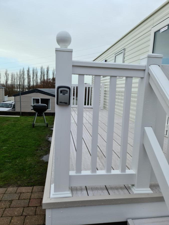Escape City Caravan Lytchett Minster Zewnętrze zdjęcie